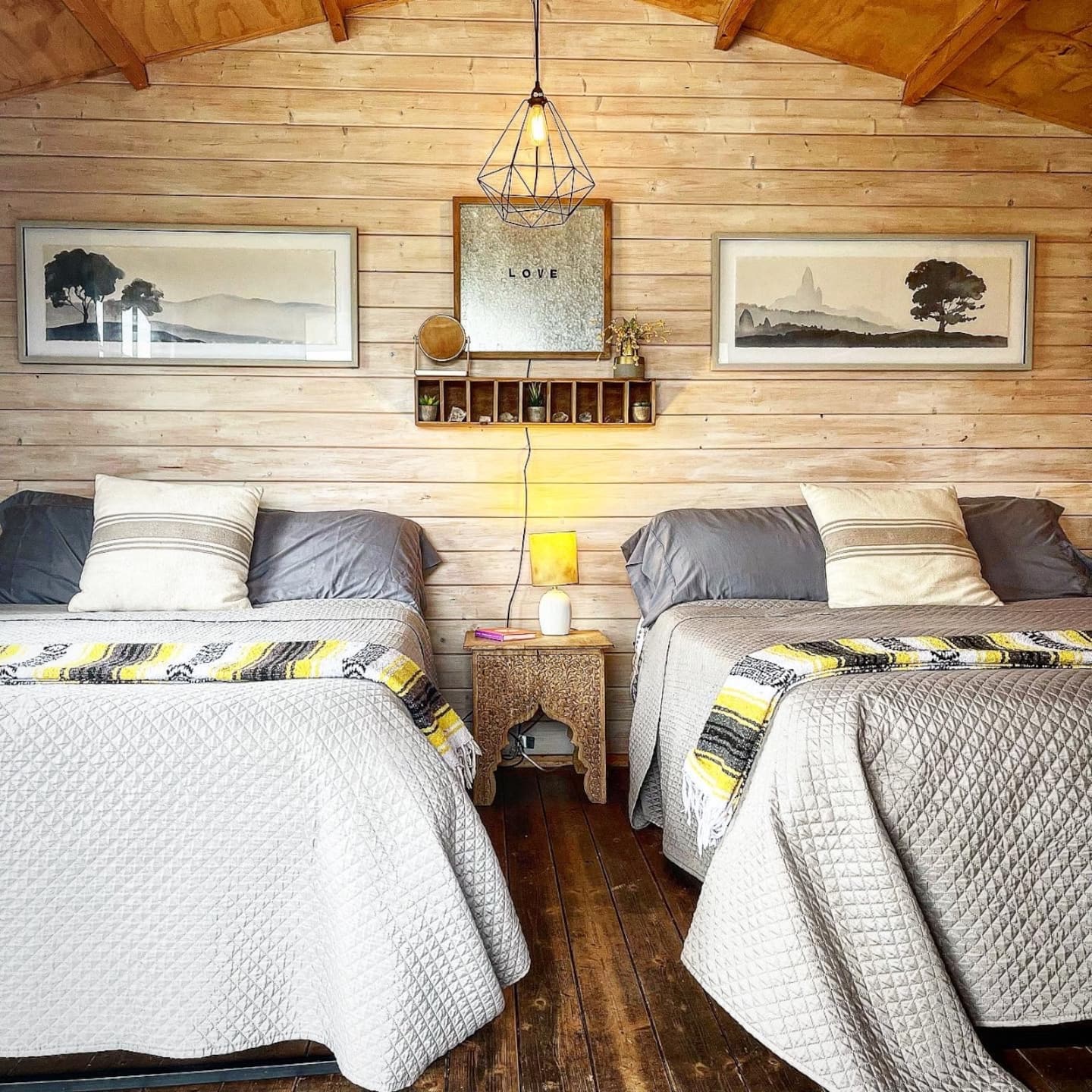 Love accommodation