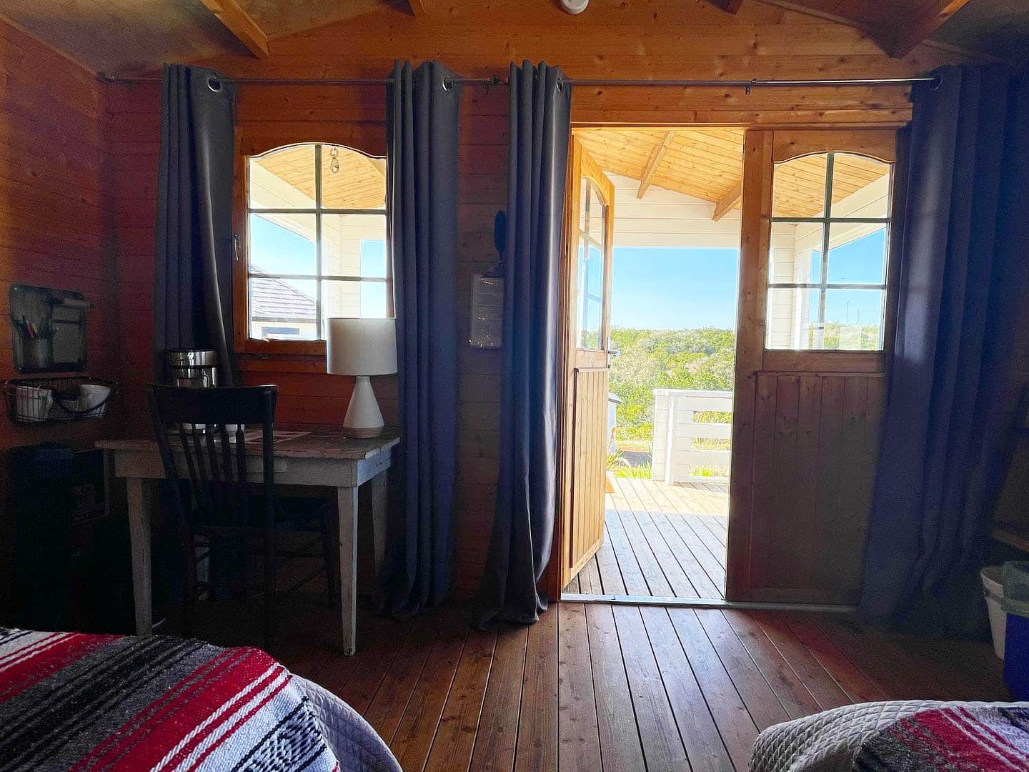 Peace — interior and setting
